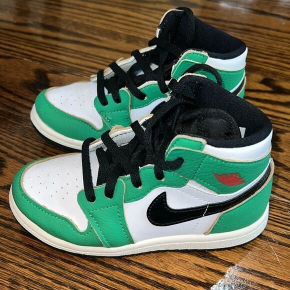 JORDAN 1 RETRO HIGH “LUCKY GREEN” 10C - Picture 2 of 10
